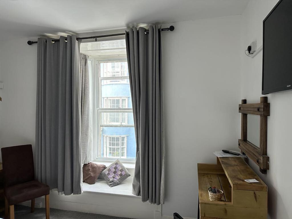 The Pier Hotel Aberystwyth Room photo